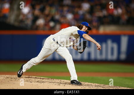 Queens, NY/USA – 30th Aug. 2014: New York Mets Jacob deGrom pitches against the Phillies at Citi Field. Credit: Gordon Donovan/Ģ����ý Live News Stock Photo