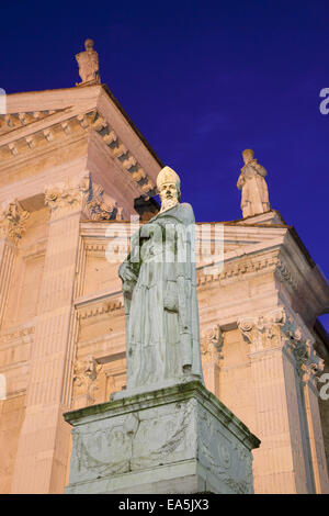 Duomo (Cathedral) at dusk, Urbino (UNESCO World Heritage Site), Le Marche, Italy Stock Photo