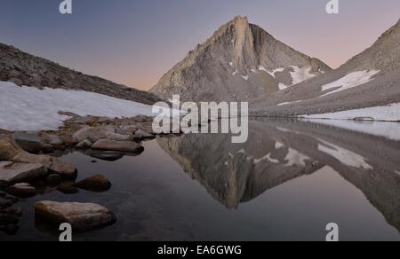 USA, California, Ansel Adams Wilderness Area, Inyo National Forest, Merriam Peak Reflected in Royce Lake Stock Photo