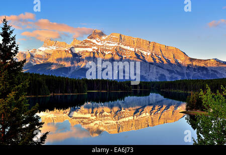 Canada, Banff, View of Two Jack Lake and Mt Rundle Stock Photo