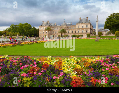 Paris, France - August 10, 2014: Luxembourg Garden, with Luxembourg Palace facade, Paris Stock Photo