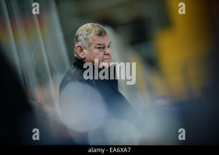 Munich, Germany. 07th Nov, 2014. Slovakia's head coach Vladimir Vujtek during the Deutschland Cup match between Canada and Slovakia in the Olympic Eissporthalle in Munich, Germany, 07 November 2014. Photo: ANDREAS GEBERT/dpa/Alamy Live News Stock Photo