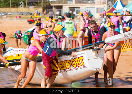 bilgola beachSydney, surf rescue life boats compete in the 14/15 championship races,australia Stock Photo