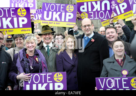 Rochester, UK. 8th Nov, 2014. Nigel Farage returns to Rochester for the seventh time to support Mark Reckless before the by-election on 20th November. Meeting with supporters at the Castle Stock Photo