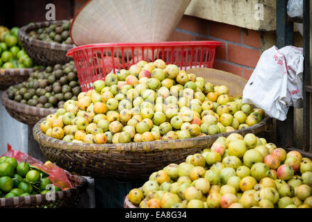Fresh fruit for sale at Dong Xuang Market in Hanoi's Old Quarter Stock Photo