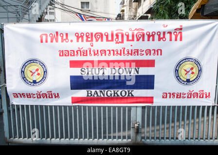 Shutdown Bangkok pro-democracy banner during demonstrations February 2014, before army coup in May 2014, Bangkok,Thailand,Asia. Stock Photo