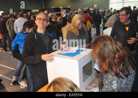 Catalonia Consultation Day -Referendum- (Sant Cugat Barcelona, Nov. 9th, 2014) Happy voter Stock Photo