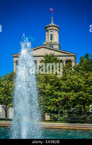 Fountain highlights the view of the Tennessee State Capitol building in Nashville, TN Stock Photo