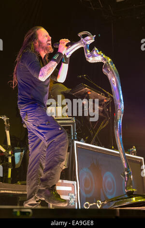 Madison, Wisconsin, USA. 8th Nov, 2014. Singer JONATHAN DAVIS of the band Korn performs live at the Alliant Energy Center in Madison, WIsconsin © Daniel DeSlover/ZUMA Wire/Alamy Live News Stock Photo