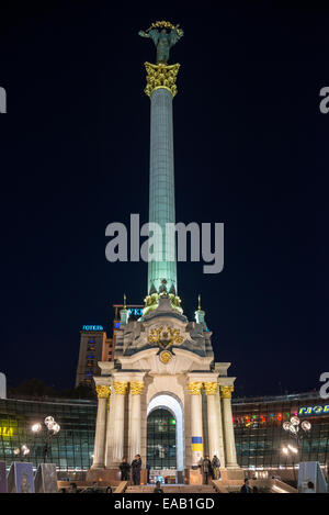 Independence Monument (Berehynia) on Maidan Nezalezhnosti (Independence Square) in Kiev, Ukraine Stock Photo