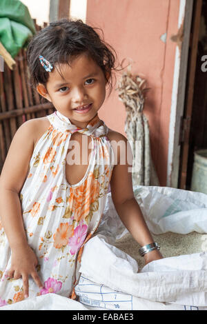 portrait of a Cambodian girl, Cambodia, Siem Reap Stock Photo - Alamy