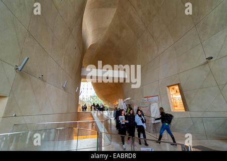 WARSAW, POLAND - OCTOBER 20, 2014: Interior of the museum of the history of polish Jews - building designed by Finnish architect Stock Photo
