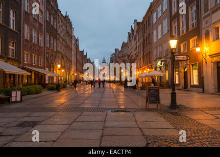 Golden gate in old town at night, Gdansk, Poland Stock Photo