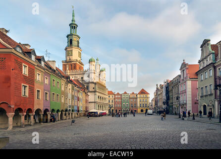 Colorful ancient tenement houses and ancient Town Hall in Old Market Square, Poznan, Poland Stock Photo