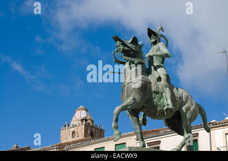 Statue of Francisco Pizarro (Spanish explorer and conqueror of Peru) in Mayor Square of Trujillo. Caceres, Spain. Stock Photo