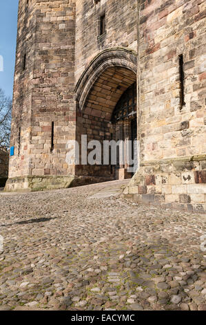 Lancaster Castle, Lancashire, UK. The main entrance is through the 15th century gatehouse (John O' Gaunt's Tower) Stock Photo