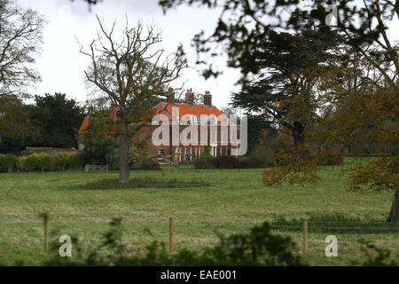 Anmer Hall, Norfolk, UK. 7th November, 2014. © Paul Marriott/Alamy Live News Stock Photo