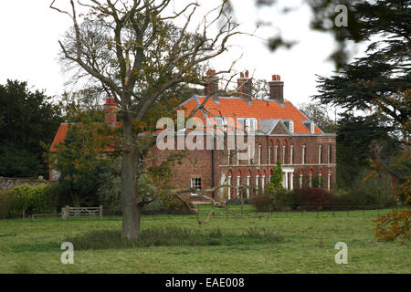 Anmer Hall, Norfolk, UK. 7th November, 2014. © Paul Marriott/Alamy Live News Stock Photo