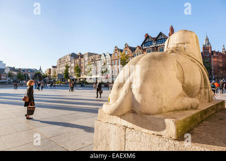 Looking across the Old Market Square from one of the lion sculptures at the Council House, Nottingham city centre, England, UK Stock Photo