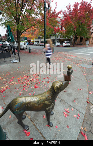 'Thoughts Discovered,' a sculpture by Brad Rude, in downtown Walla Walla, Washington. Stock Photo