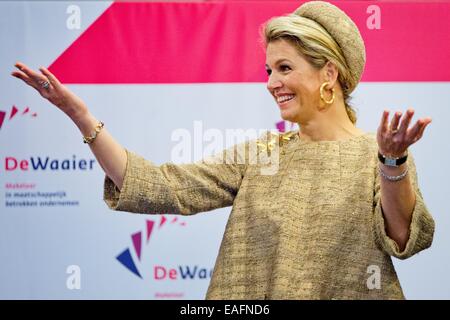 Alkmaar, The Netherlands. 13th Nov, 2014. Queen Maxima of The Netherlands opens the Lustrum Beursvloer of the Waaier Foundation where social responsible companies offers volunteer hours, knowledge and material to non-profit organizations at the Alkmaar Stadium in Alkmaar, The Netherlands, 13 November 2014. Photo: Patrick van Katwijk/dpa - NETHERLANDS AND FRANCE OUT - NO WIRE SERVICE -/dpa/Alamy Live News Stock Photo