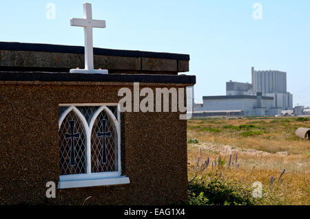 The Sanctuary Church, with Dungeness nuclear power station in the background Stock Photo