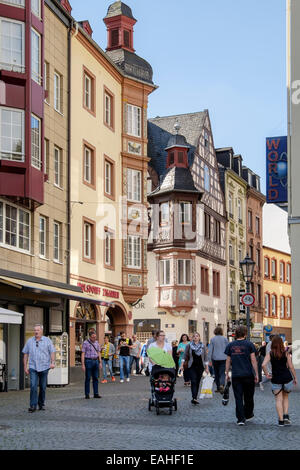 Busy pedestrianised street scene with shoppers in old town in eurozone. Am Plan, Koblenz, Rhineland-Palatinate, Germany, Europe Stock Photo
