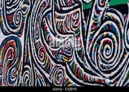Graffiti swirling patterns colourful Berlin art Stock Photo