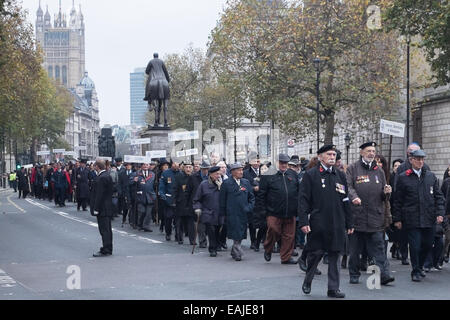 London, UK. 16th Nov, 2014. On Sunday Nov 16th the Association of Jewish Ex-Servicemen (AJEX) & Women paraded at the Cenotaph in London Credit:  Geoff Shaw/Alamy Live News Stock Photo