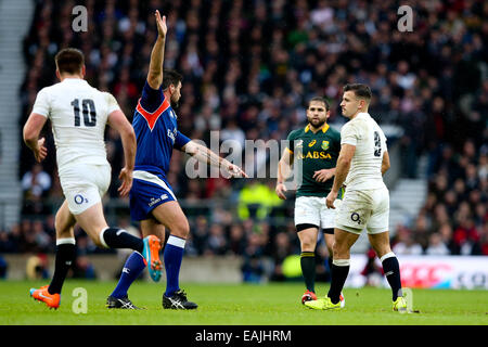 London, UK. 15th Nov, 2014. QBE Autumn Internationals - England vs South Africa - Twickenham Stadium - London - 15/11/2014 - Pic Charlie Forgham-Bailey/Sportimage. © csm/Alamy Live News Stock Photo