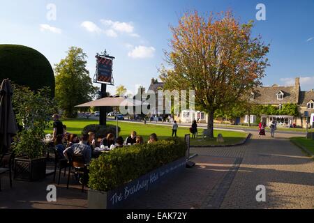 Hotel garden in evening sunshine, Broadway village, Cotswolds, Worcestershire, England, UK, GB, Europe Stock Photo