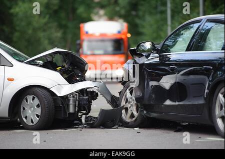 Scene of an accident, head-on collision between an Audi and a Ford ...