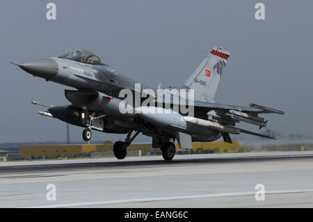 A Turkish Air Force F-16C Block 50 taking off from Konya Air Base, Turkey. Stock Photo