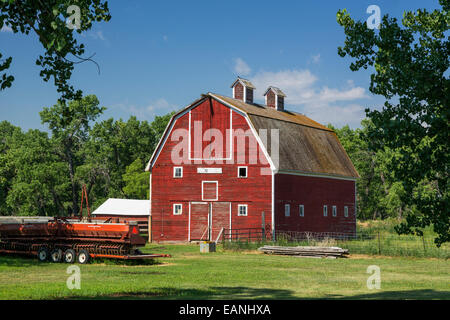 A red farm barn near Zurich, Montana, USA. Stock Photo