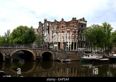 Bridge and old houses where Prinsengracht meets Bouwersgracht canal in Amsterdam, The Netherlands Stock Photo