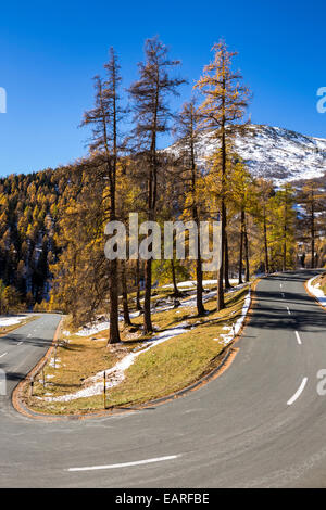 Albula pass road, autumn, Engadin, Canton of Graubünden, Switzerland Stock Photo