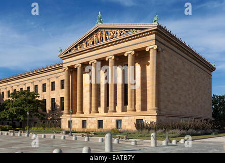 Classic Greek architecture...  The Philadelphia Museum of Art is among the largest art museums in the United States. Stock Photo