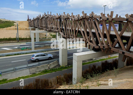 The wooden footbridge Het Wrakhout at Westende, West Flanders, Belgium Stock Photo