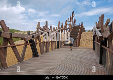 The wooden footbridge Het Wrakhout at Westende, West Flanders, Belgium Stock Photo