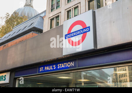 St Paul's London Underground station, on the Central Line, entrance in the City of London financial district, with iconic London Underground sign Stock Photo
