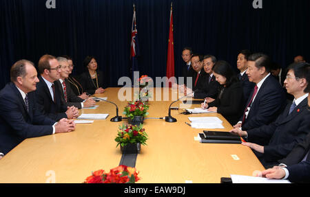 Auckland, New Zealand. 21st Nov, 2014. Chinese President Xi Jinping (2nd R) meets with Andrew Little (2nd L), leader of New Zealand's Labour Party, in Auckland, New Zealand, Nov. 21, 2014. Credit:  Pang Xinglei/Xinhua/Alamy Live News Stock Photo