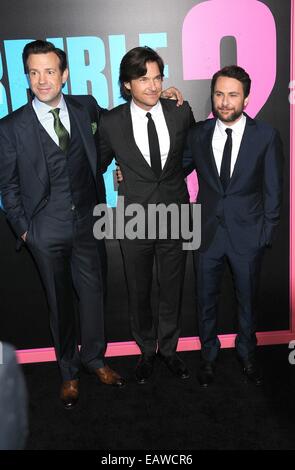 Los Angeles, California, USA. 20th Nov, 2014. Nov 20, 2014 - Los Angeles, California, USA - Actor JASON SUDEIKIS, Actor JASON BATEMAN, Actor CHARLIE DAY at the 'Horrible Bosses 2' Hollywood Premiere held at the TCL Chinese Theater. Credit:  Paul Fenton/ZUMA Wire/Alamy Live News Stock Photo