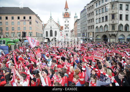 Bayern Muenchen presenting the trophy to the fans at Marienplatz after winning the DFB Cup Final match.  Featuring: Fans Where: Munich, Germany When: 18 May 2014 Stock Photo