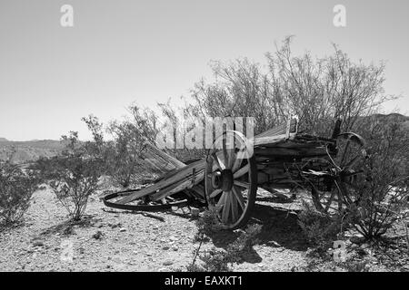 Broken wooden wagon, Terlingua Ghost Town, Texas USA Stock Photo