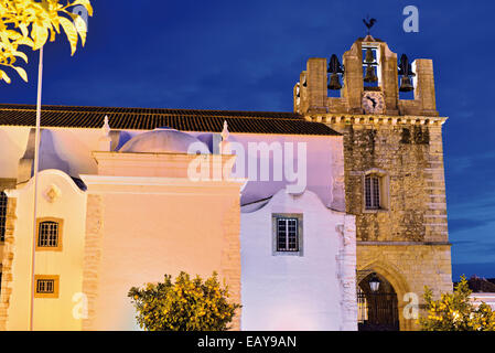 Portugal, Algarve: Medieval Cathedral of Faro by night Stock Photo