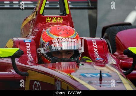 Putrajaya, Malaysia. 22nd Nov, 2014.  The qualifying sessions for Round 2 2014 FIA Formula E Putrajaya ePrix Wilayah Persekutuan, Pesiaran Perdana Precinct 5 on Saturday, November 22, 2014. Credit:  Sharkawi Che Din/Alamy Live News Stock Photo