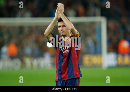 Barcelona, Spain. 22nd Nov, 2014. Barcelona's Lionel Messi greets the audience after the Spanish first division soccer match against Sevilla at the Camp Nou Stadium, in Barcelona, Spain, on Nov. 22, 2014. Barcelona won 5-1, with 3 goals by Messi who broke the record of Telmo Zarra in the Spanish football league with 253 goals. Credit:  Pau Barrena/Xinhua/Alamy Live News Stock Photo