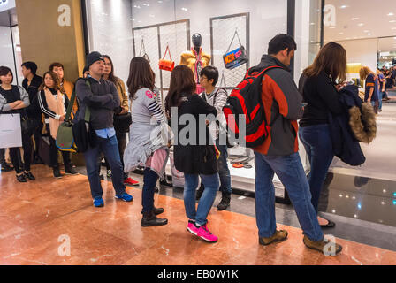 Paris, France, Chinese Tourists Shopping inside Luxury Stores in