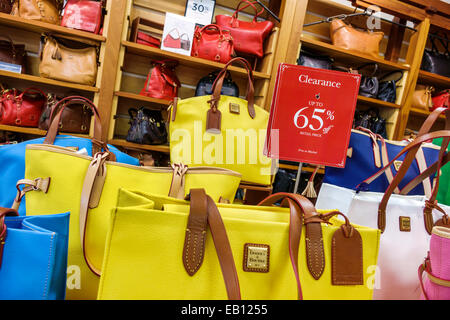 Vero Beach Florida,Vero Beach Outlets,Dooney & and Bourke,women's,handbag  handbags purse purses pocketbook pocketbooks,purses,sign,logo,30% discount  o Stock Photo - Alamy