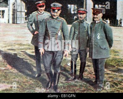 The contemporary colorized German propaganda photo shows German fighter pilot Lieutenant Manfred von Richthofen (2-L) with his comrades, date and location unknown (1914-1918). Photo: Neumann Archive - NO WIRE SERVICE Stock Photo